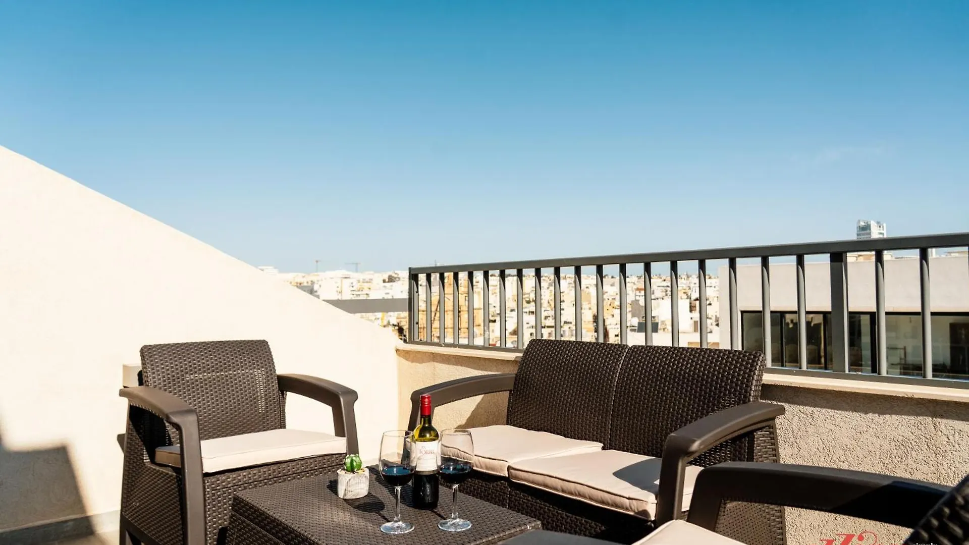 A Stylish Duplex Guests Love Pieta