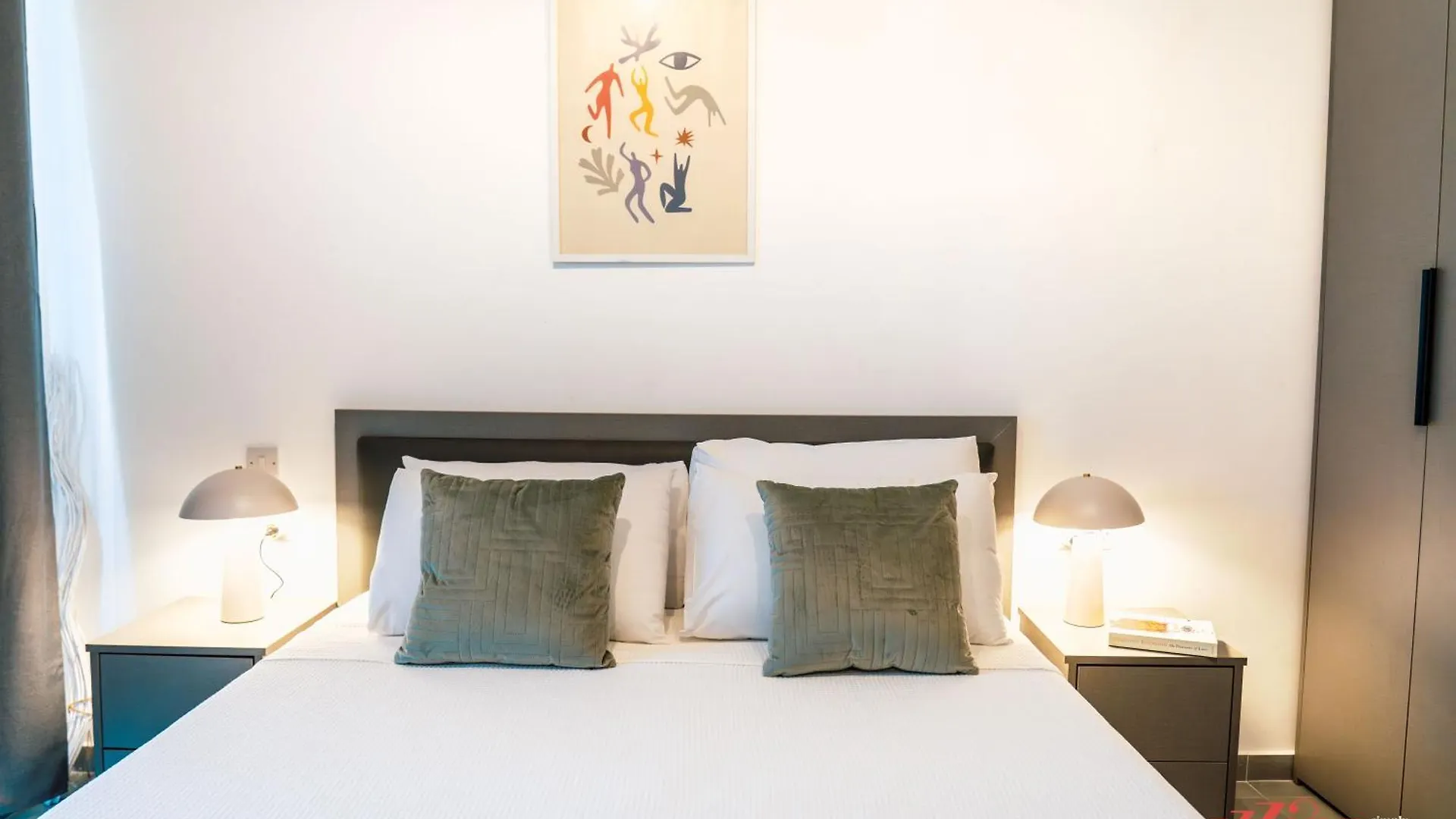A Stylish Duplex Guests Love Pieta
