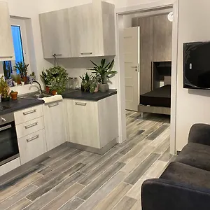  Appartamento One Beautiful Bedroom Flat In